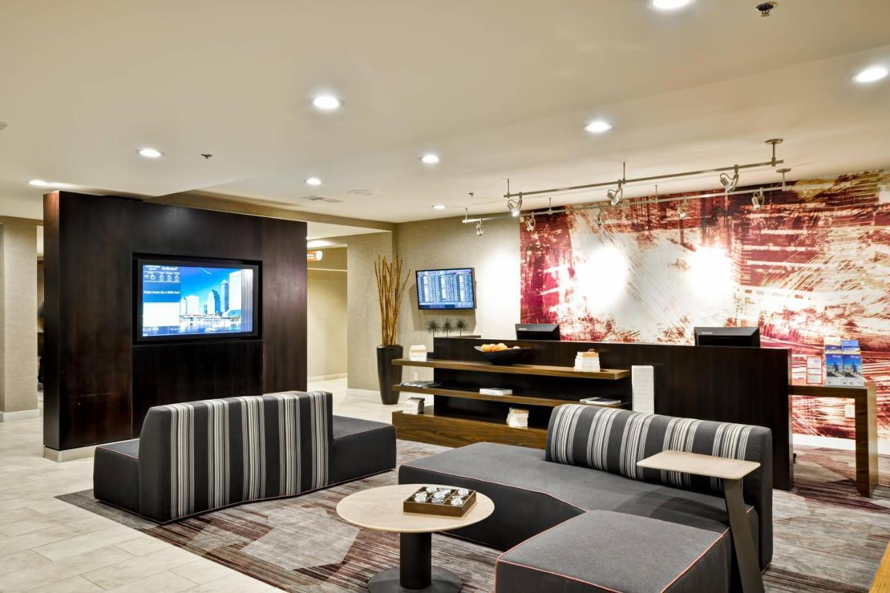 Courtyard By Marriott Jacksonville Airport/ Northeast Exterior photo