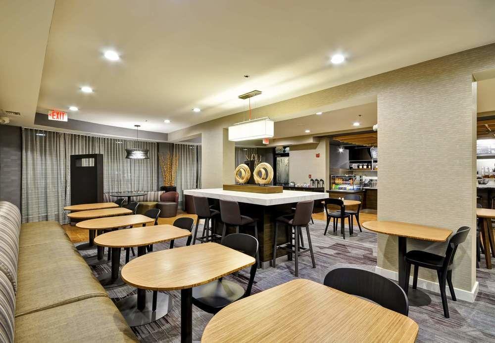 Courtyard By Marriott Jacksonville Airport/ Northeast Exterior photo