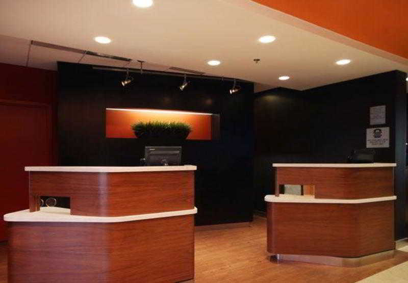 Courtyard By Marriott Jacksonville Airport/ Northeast Exterior photo