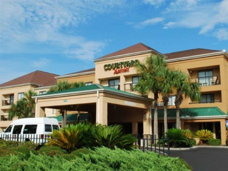 Courtyard By Marriott Jacksonville Airport/ Northeast Exterior photo